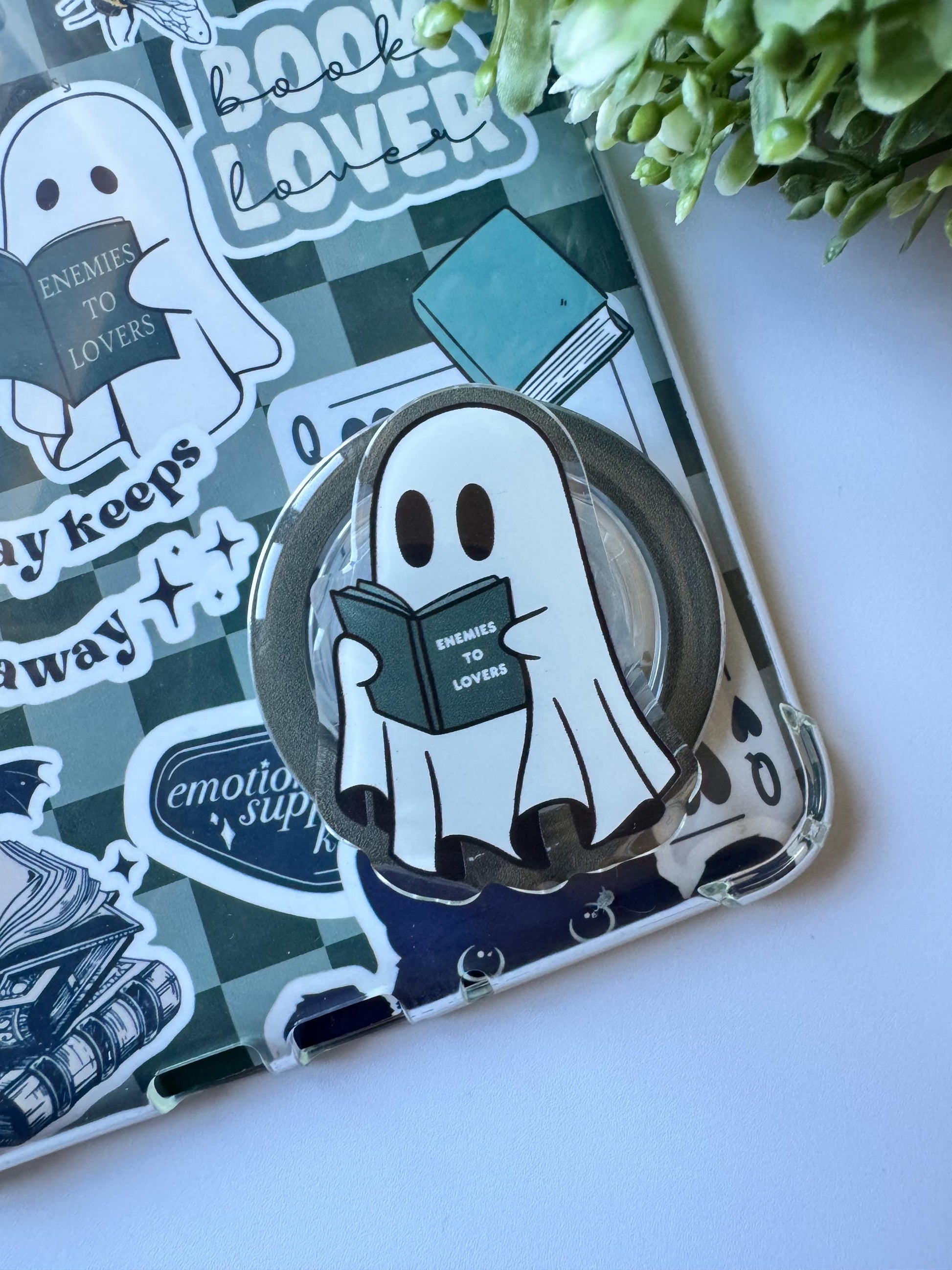 Cute ghost MagSafe Kindle grip with ‘Enemies to Lovers’ quote – magnetic e-reader accessories