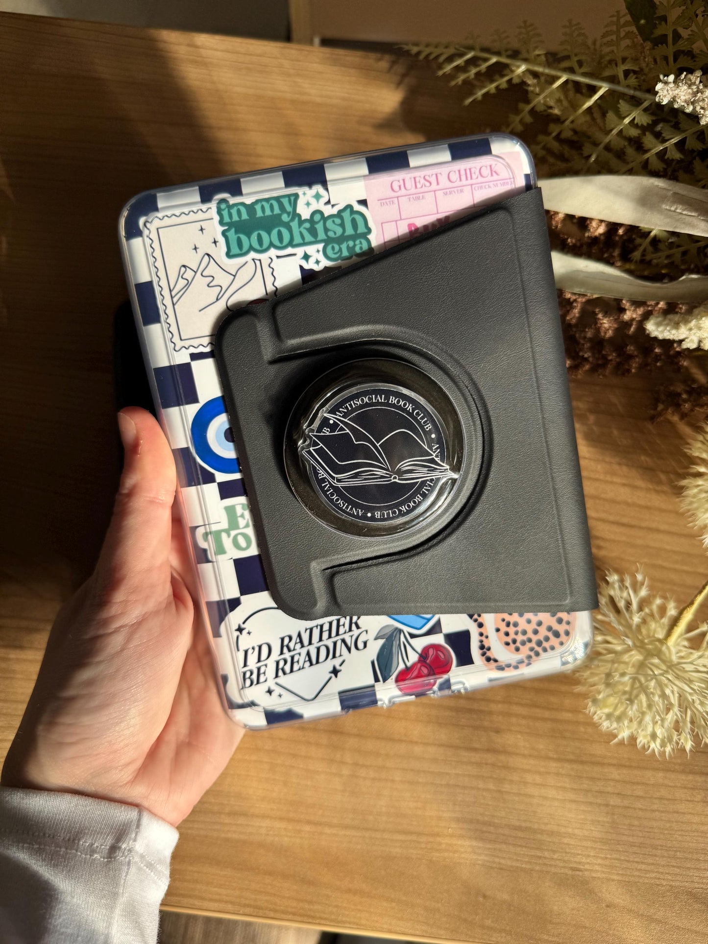 Black Magnetic Detachable Kindle Case: Colorsoft Basic Paperwhite + 2 Free Inserts
