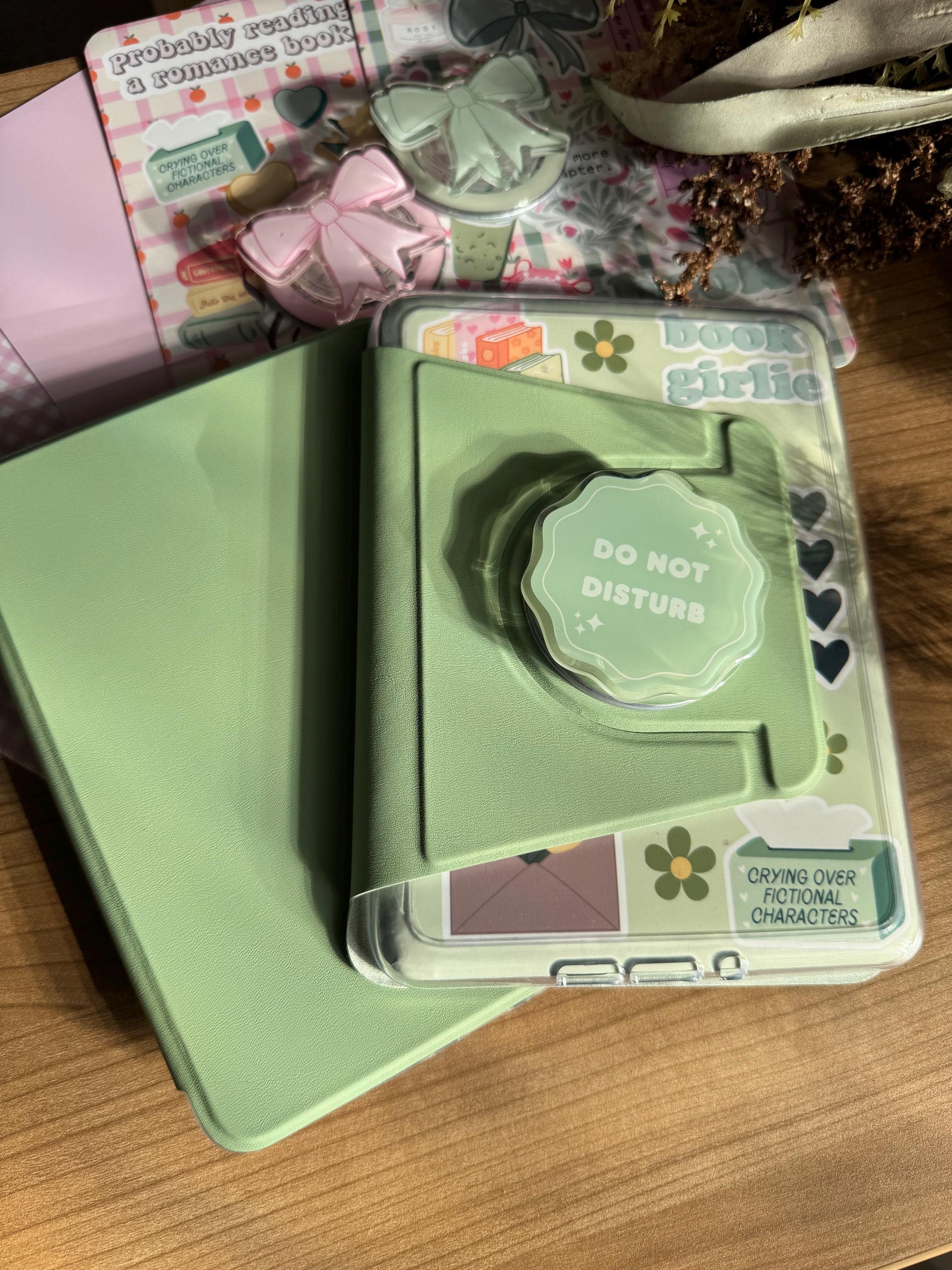 Matcha green Magnetic Detachable Flip Case for Kindle + 2 Free Inserts Included Magsafe Kindle case Colorsoft Basic Paperwhite
