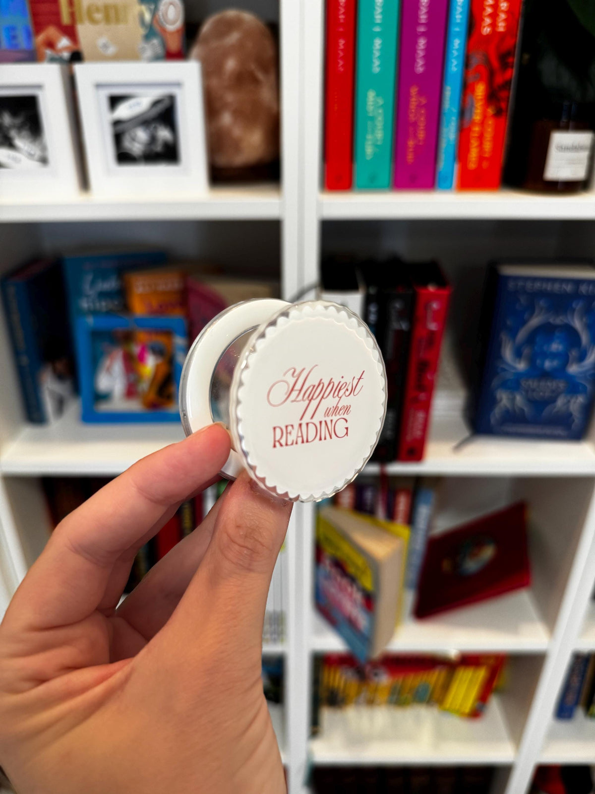 Happiest When Reading White Kindle MagSafe Grip: Bookish Magnetic Phone Accessory