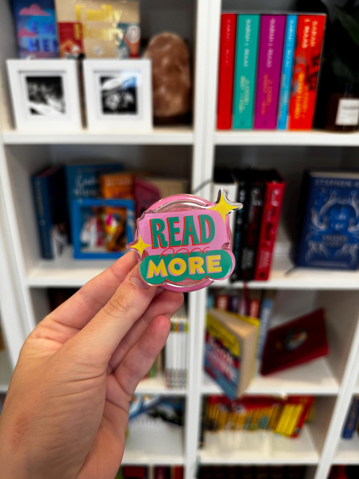 Read More Kindle MagSafe Grip: Bookish Magnetic Phone Accessory
