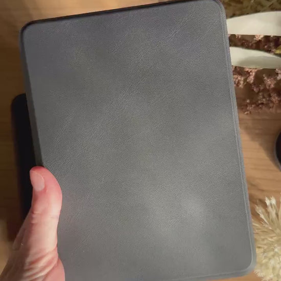 Black Magnetic Detachable Flip Case for Kindle & Kobo + 2 Free Inserts Included