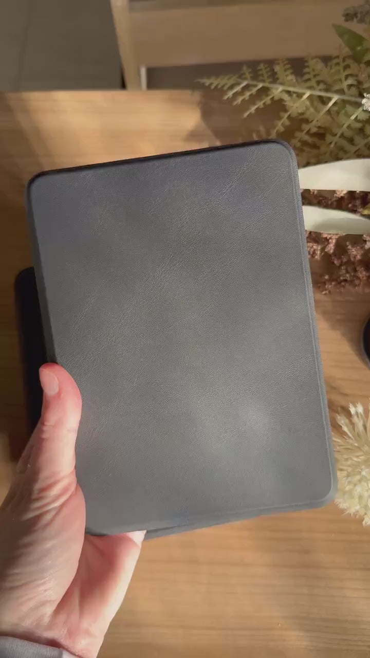 Black Magnetic Detachable Flip Case for Kindle & Kobo + 2 Free Inserts Included
